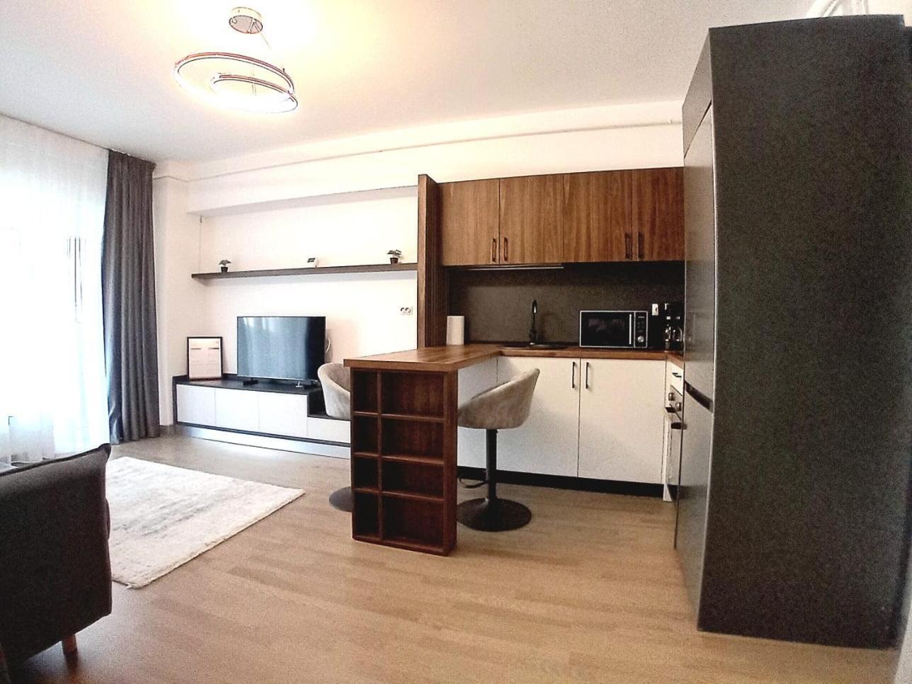 Himson-Brown Apartment Яссы Экстерьер фото